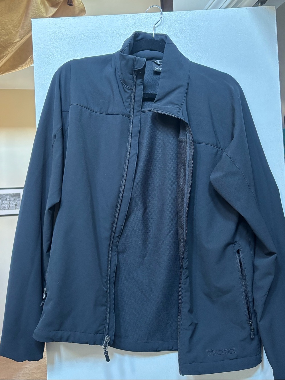 Mammut Men's Black Softshell Windbreaker Jacket